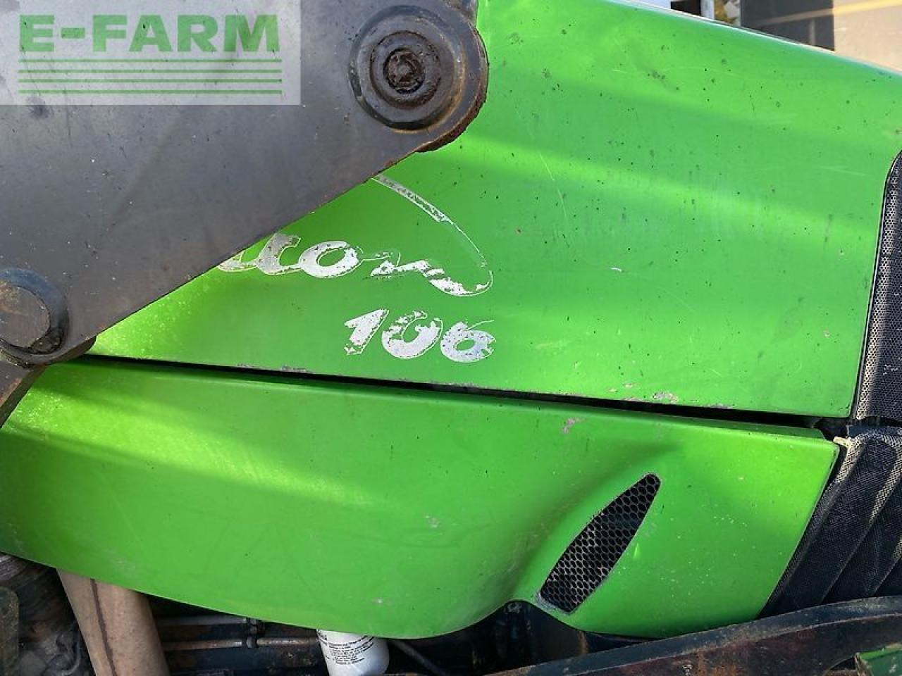 Farm tractor Deutz-Fahr agrotron 106 mit frontlader: picture 10