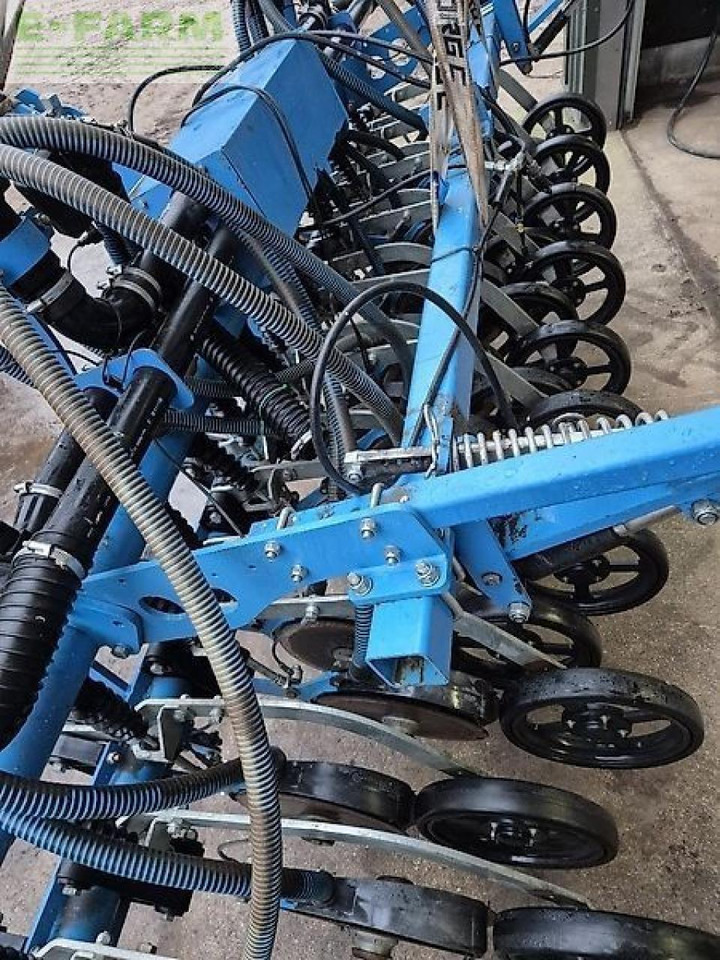 Soil tillage equipment Lemken compact solitär 9/300z10: picture 12