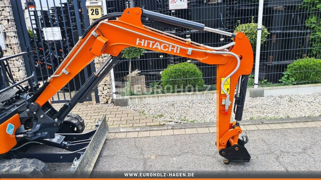 Mini excavator Hitachi ZX 17 U-6: picture 9