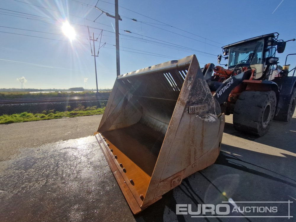 Wheel loader 2022 Hitachi ZW220-7: picture 20