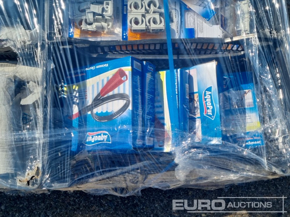 Construction equipment Unused Pallet of Assortment of Pipe Clips, Vacuum Cleaner Attachments, Mouse Traps, Automatic Fluid Components / Palet de Abrazaderas para Tubos, Accesorios para Aspiradoras, Trampas para Ratones, Com: picture 12