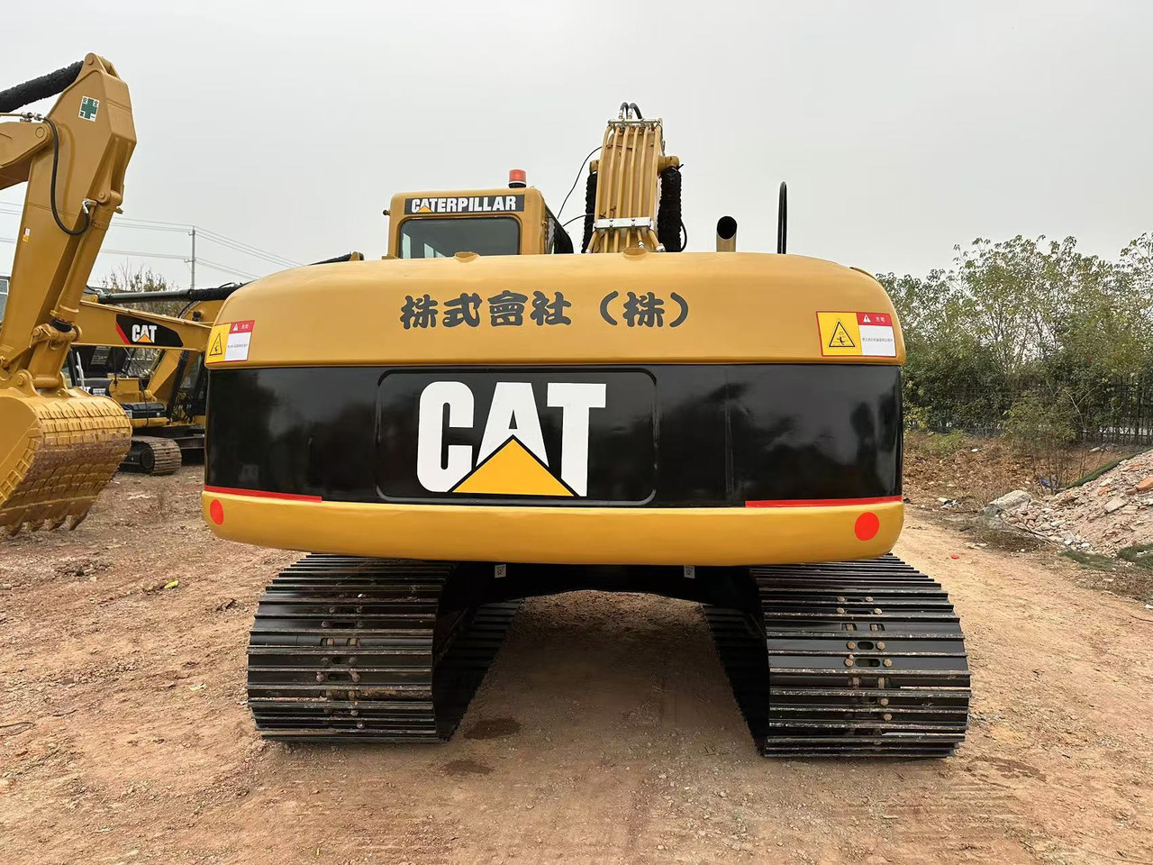 Crawler excavator CATERPILLAR 320C: picture 7