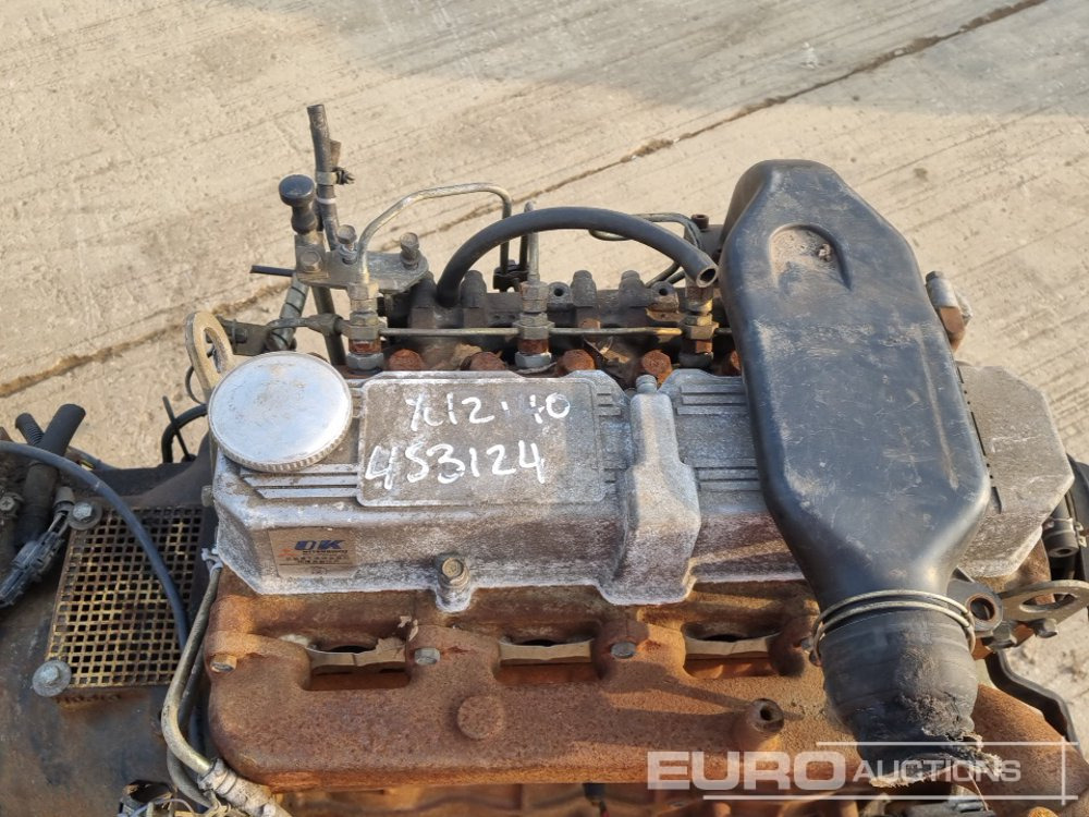 Engine 4 Cylinder Diesel Engine, Gearbox & Drive Axle: picture 11