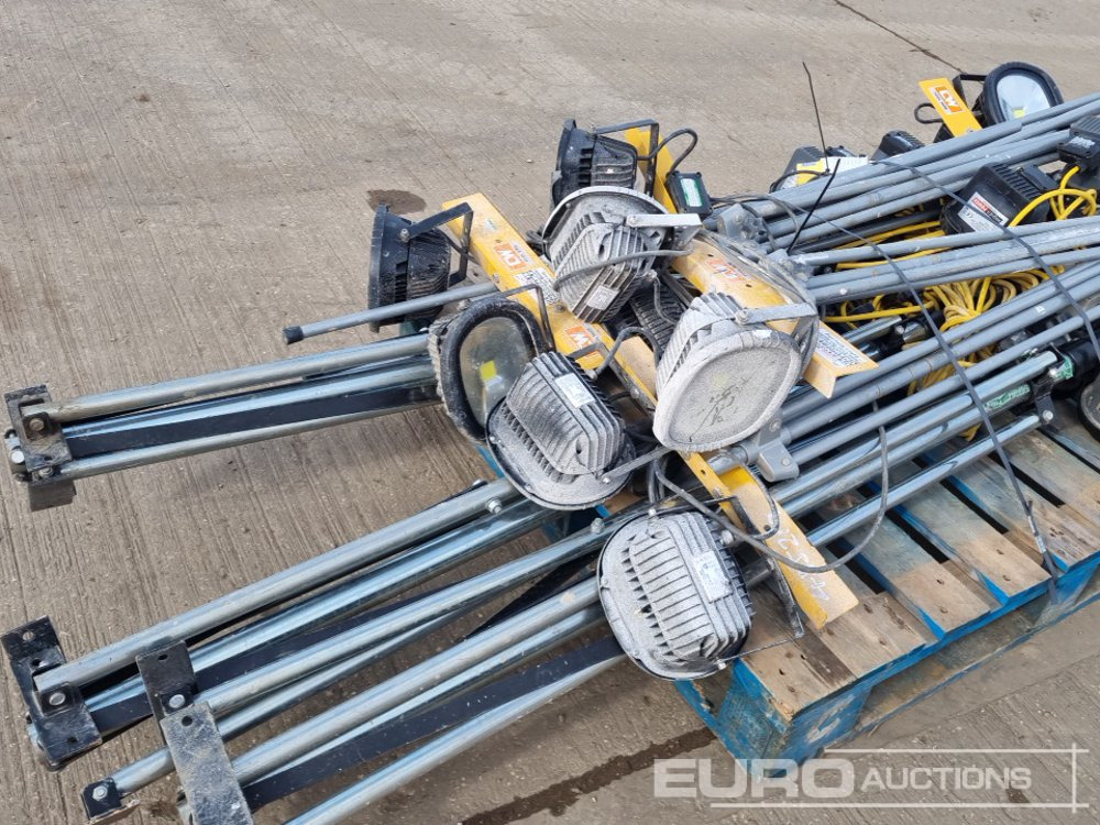 Construction equipment Pallet of 110Volt Lighting: picture 10