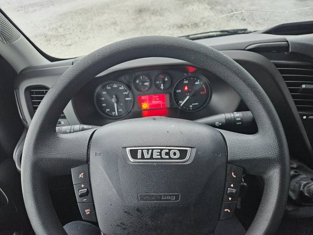 Panel van Iveco Daily 35S16: picture 12