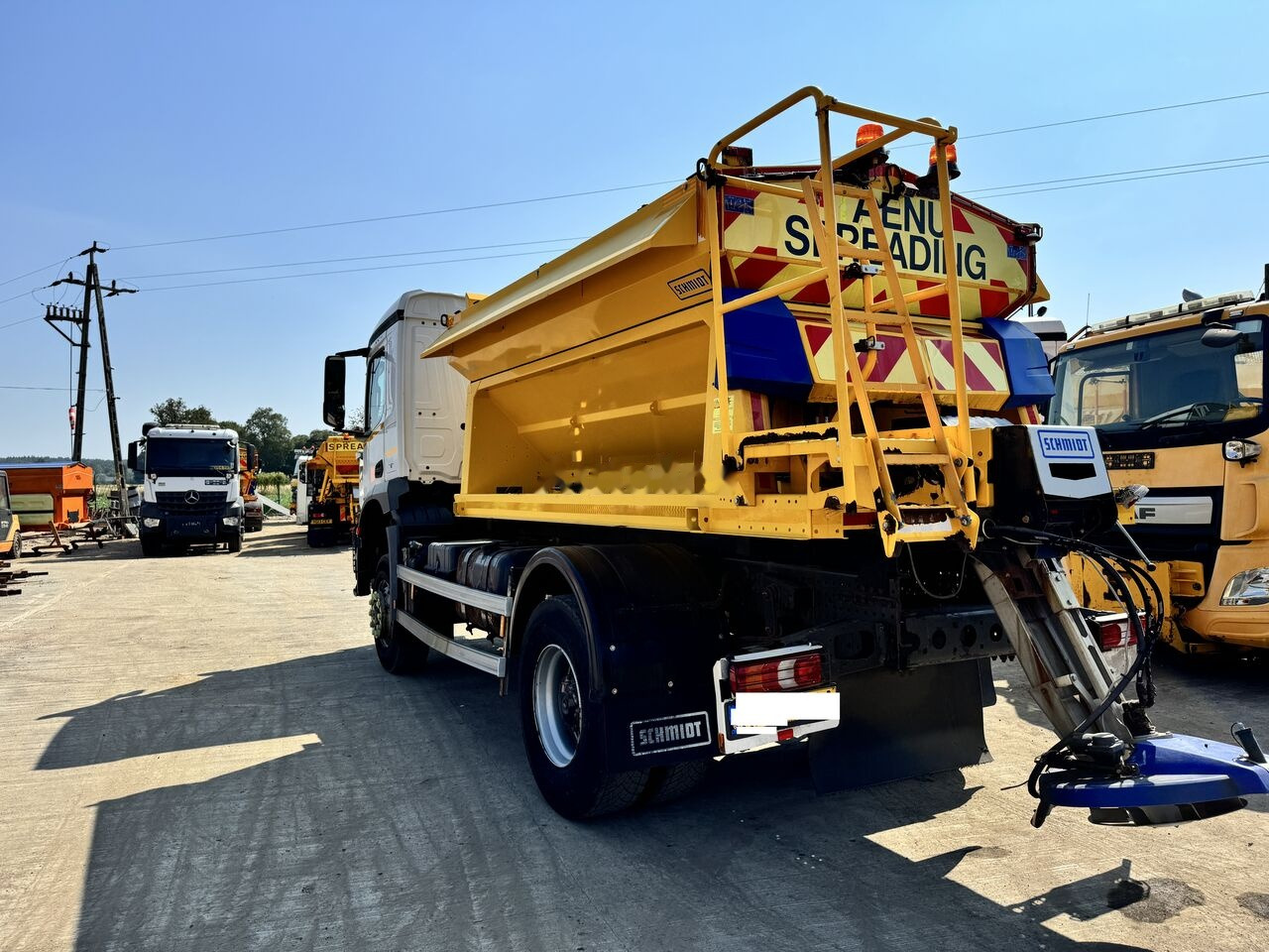 Municipal/ Special vehicle, Truck Mercedes-Benz 1824: picture 8