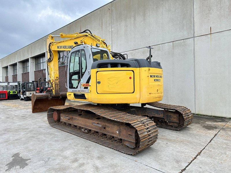 Crawler excavator New Holland Kobelco E235BSR-2: picture 6